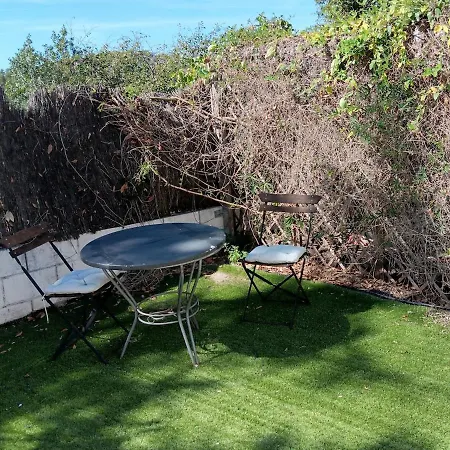 Apartment Forest Escape Near Barcelona *