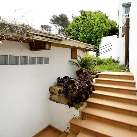 Forest Escape Near Barcelona Apartment *